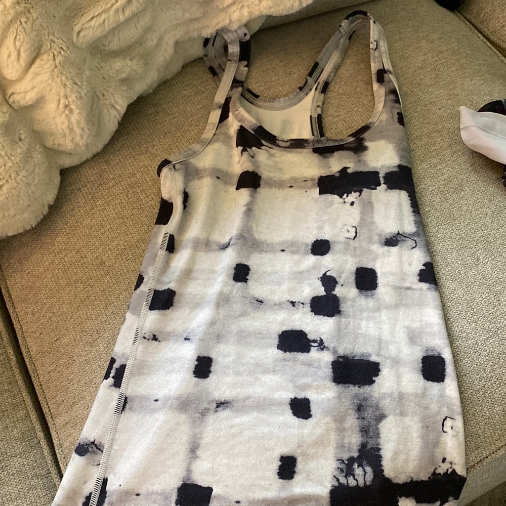 Womens Lululemon Tank